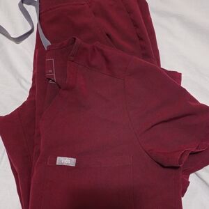 Figs Womens Scrub Set